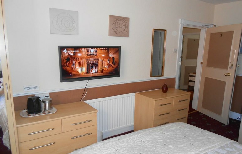 Ensuites available at the Shirley Heights, Coronation Street, Blackpool